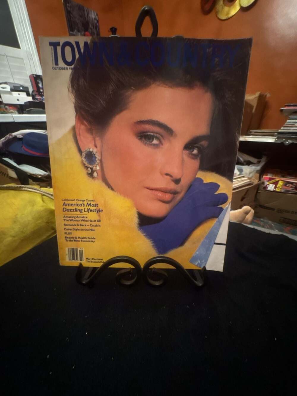 Town & Country Magazine October 1988
